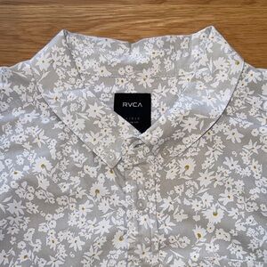 RVCA Light Gray Floral Button Down Short Sleeve Shirt Slim Fit Large